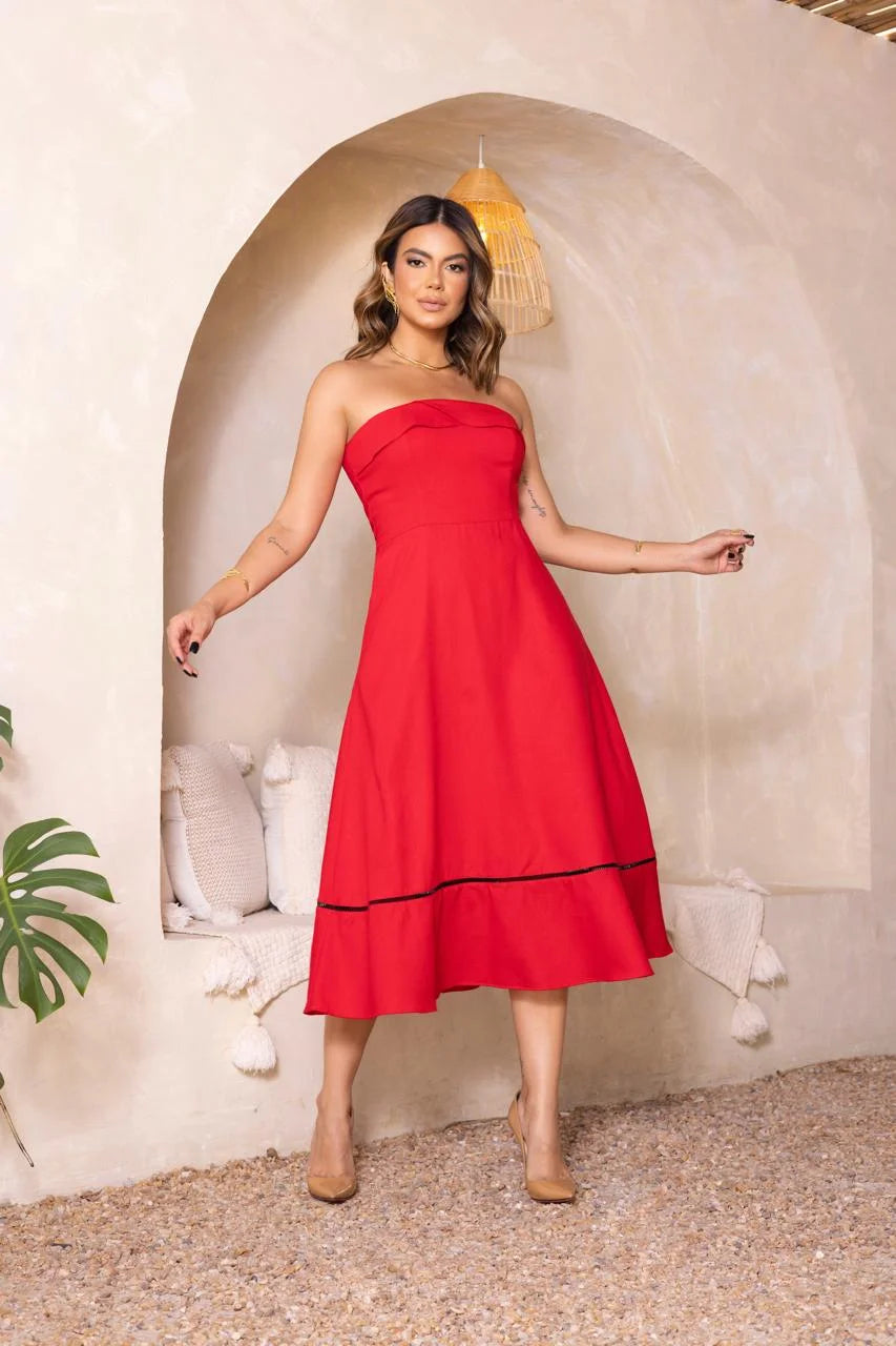 O Vestido Midi de Linho Vermelho - Wendy é a escolha perfeita para quem busca um look moderno e sofisticado. Feito com linho de alta qualidade e projetado para oferecer versatilidade e conforto, este vestido destaca-se por suas alças removíveis e detalhes elegantes. Ideal para diversas ocasiões, do dia a dia a eventos especiais.